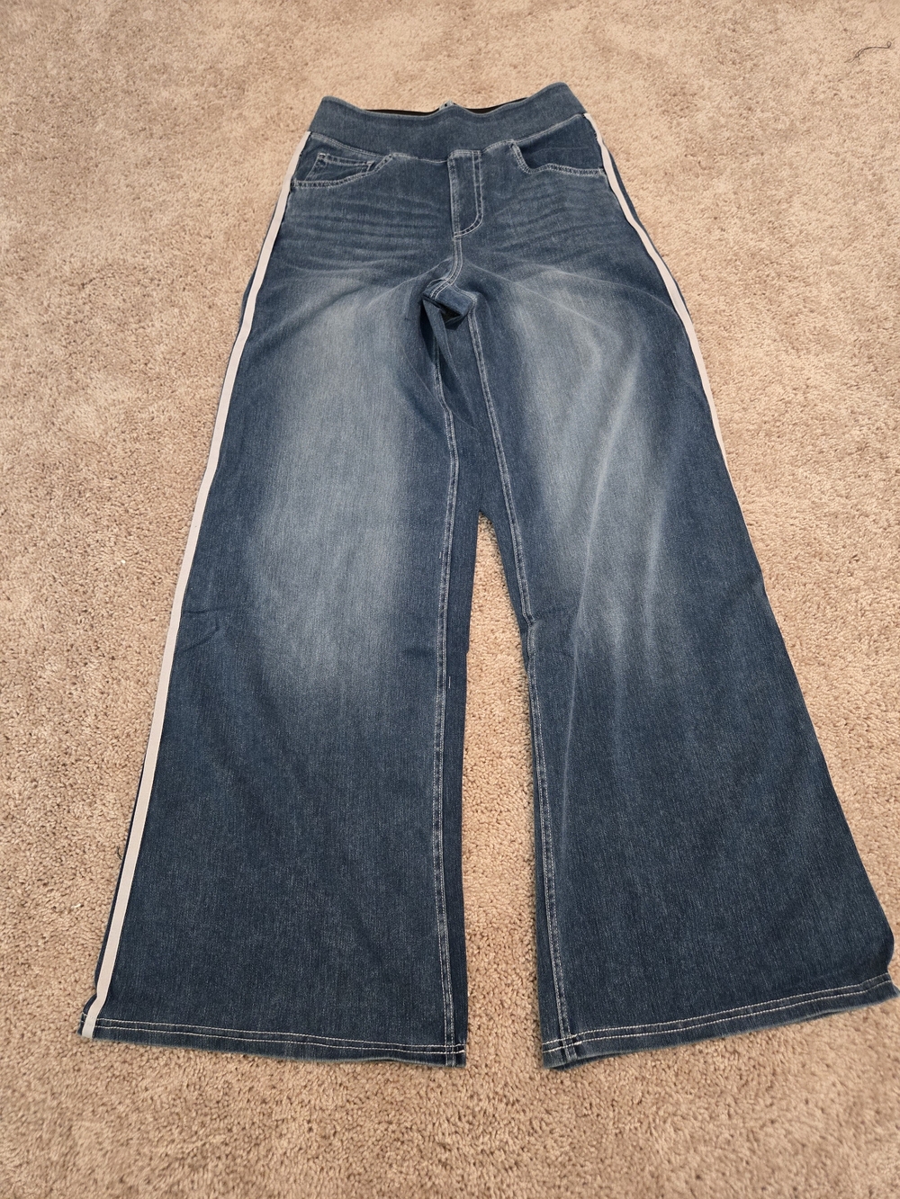 Women's Wide-Leg Dark Blue Jeans with Side Stripe